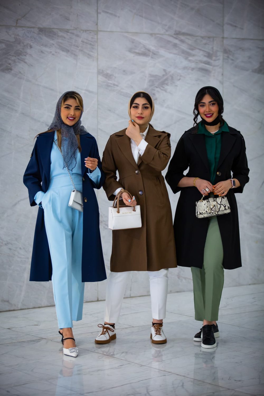 مانتو بزایاق کمر چین دار