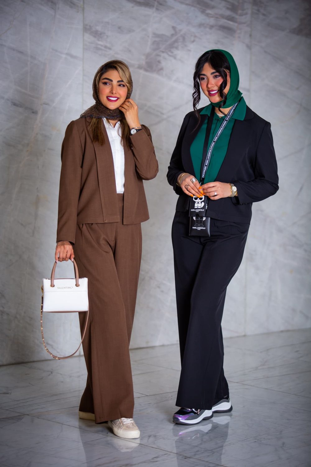 کت شلوار بزایاق یقه e شالدار