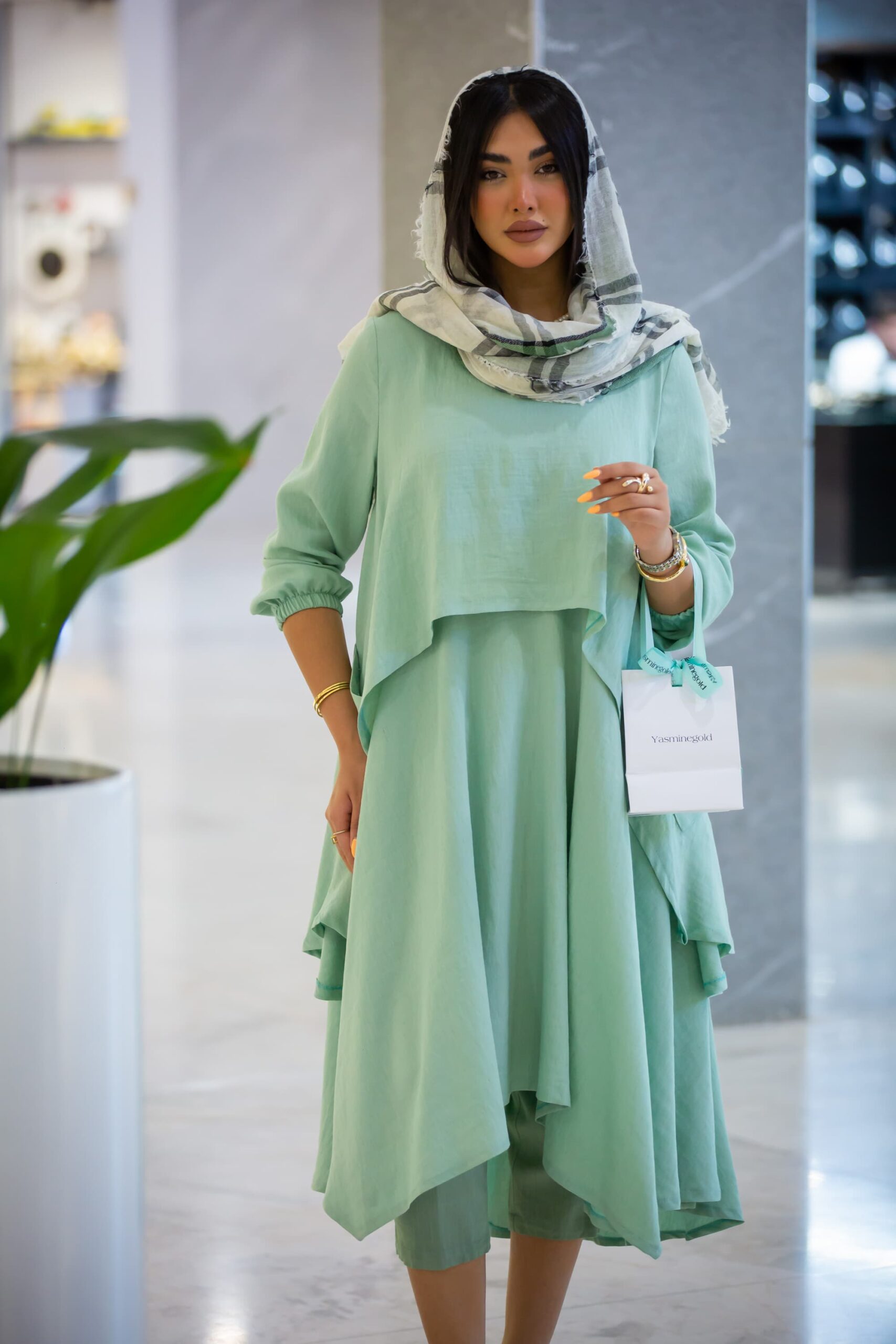 مانتو لینوسل آیلار