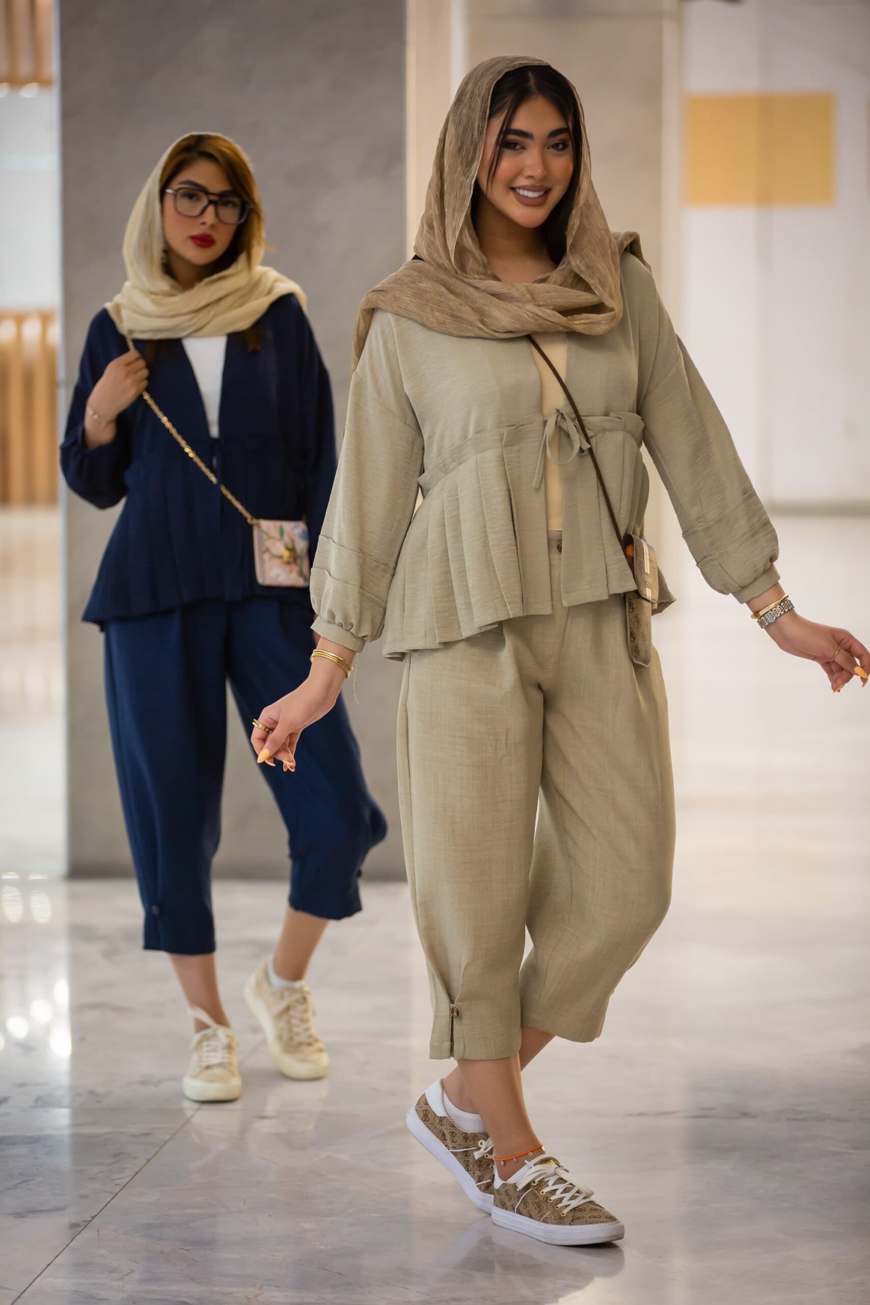 مانتو کریستال کمر پیلی عروسکی