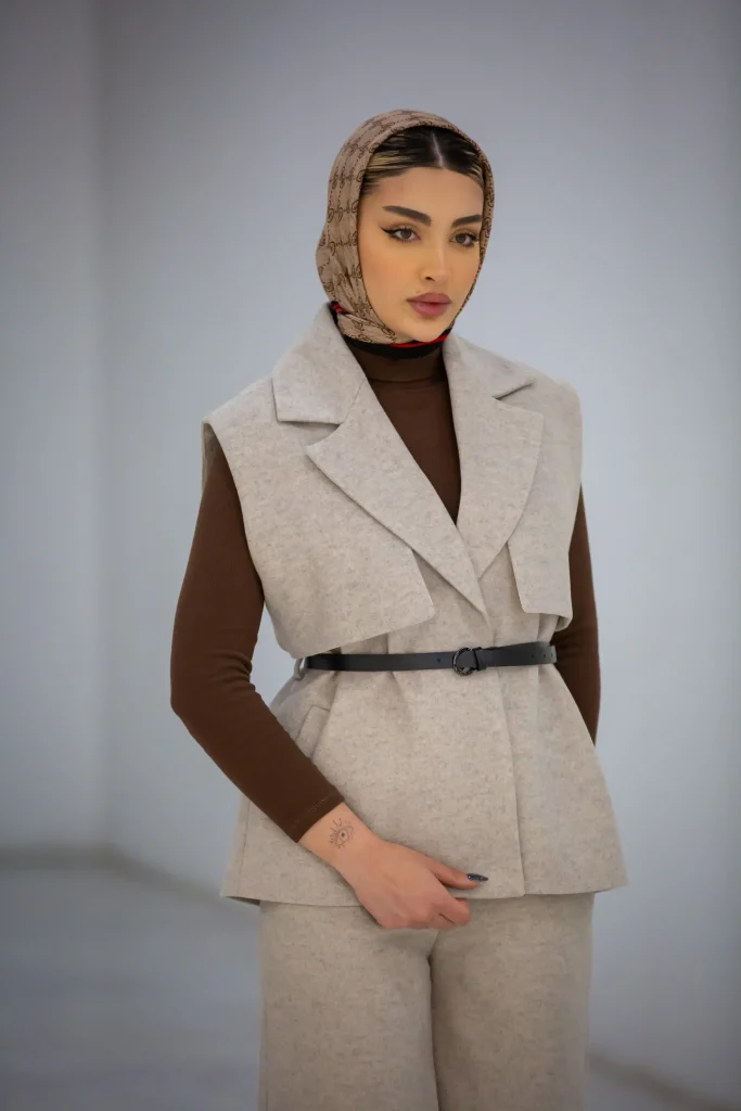 راهنمای کامل وست زنانه ۲۰۲۵ ترندها، استایل‌ها و نکات حرفه‌ای