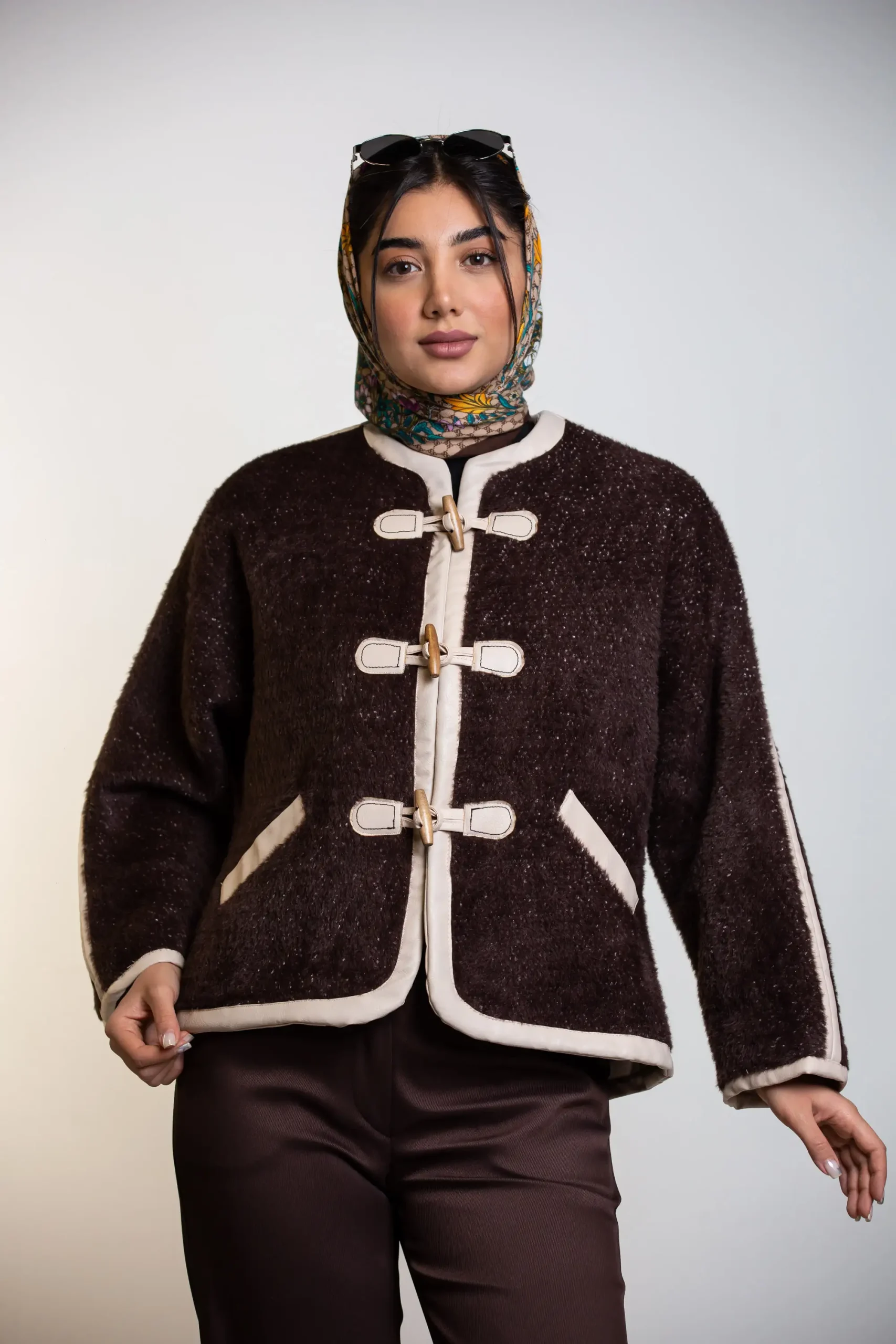 پالتو پوست دکمه چوبی